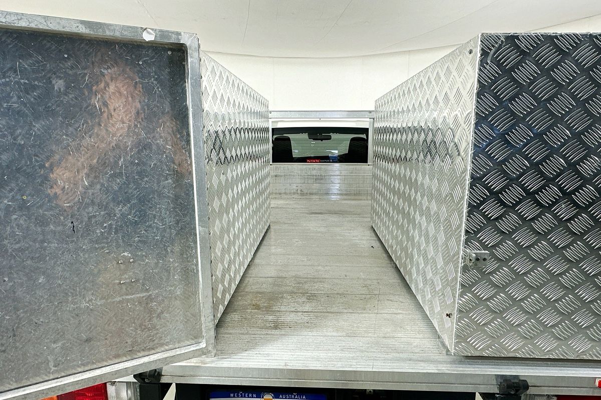 2021 Toyota HILUX WORKMATE (4x2) TGN121R 4x2