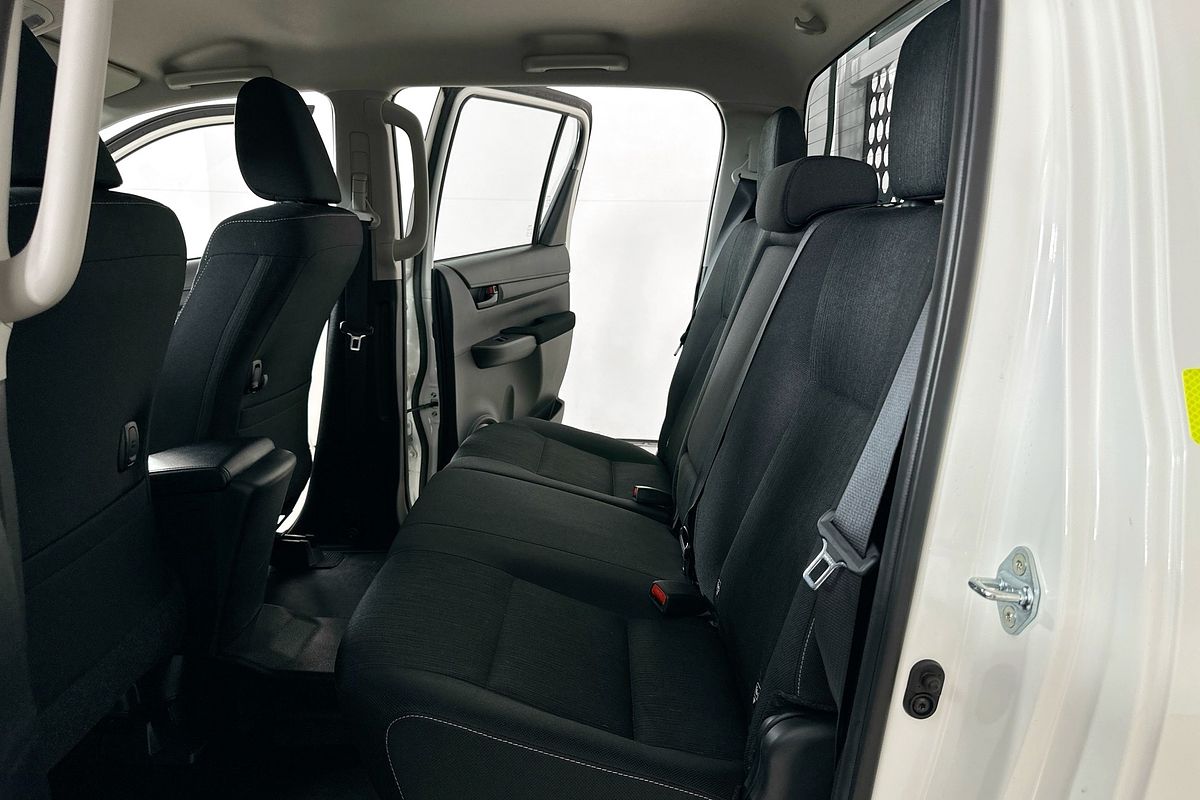 2023 Toyota HILUX SR (4x4) GUN126R 4X4