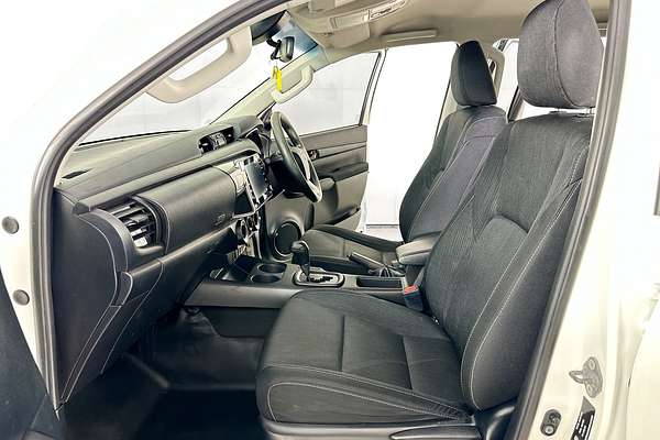 2022 Toyota HILUX SR (4x4) GUN126R 4X4