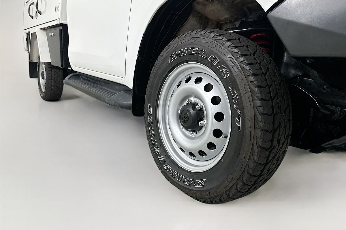 2017 Toyota HILUX SR (4x4) GUN126R 4X4