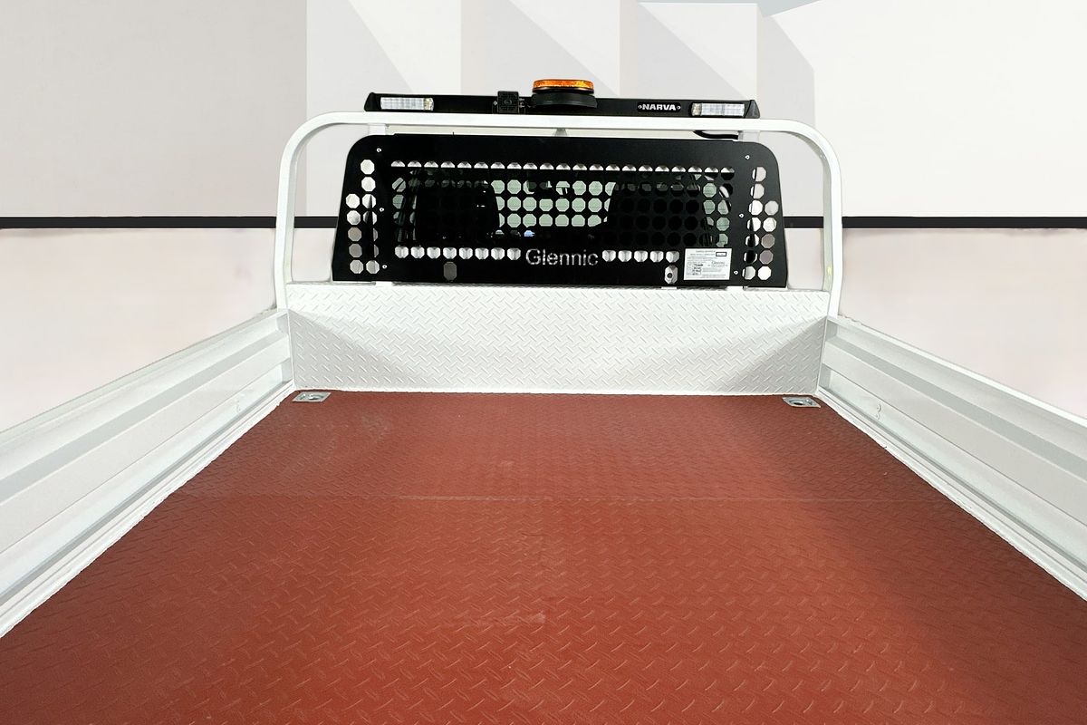 2025 Toyota HILUX SR (4x4) STEEL WHEELS GUN126R RC 4X4