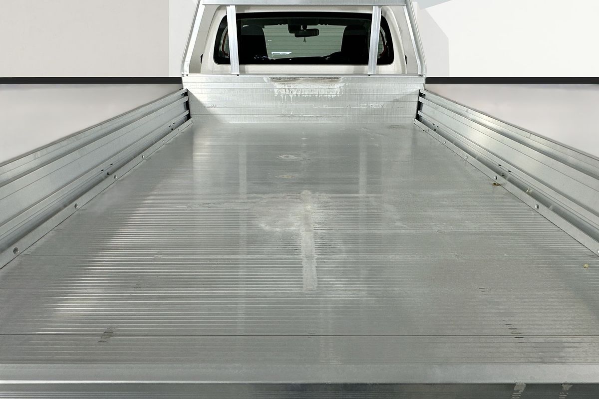 2020 Toyota HILUX WORKMATE HI-RIDER GUN135R FACELIFT 4x2