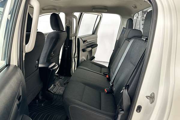 2022 Toyota HILUX SR (4x4) GUN126R 4X4