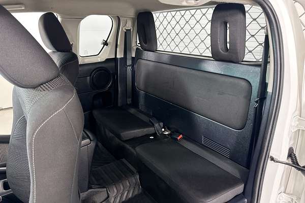 2020 Toyota Hilux SR (4x4) GUN126R FACELIFT 4X4