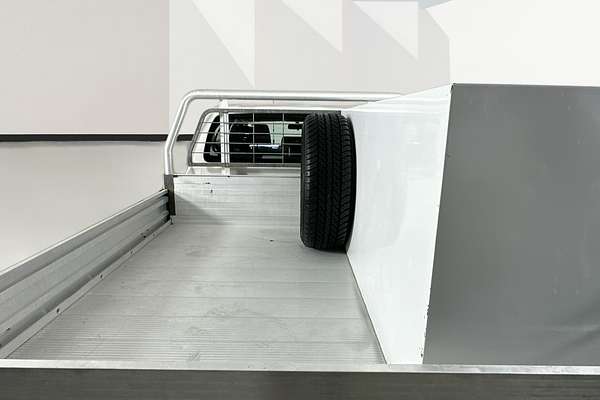 2018 Toyota HILUX SR (4x4) GUN126R MY19 4X4