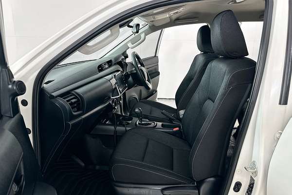 2022 Toyota HILUX SR (4x4) GUN126R 4X4