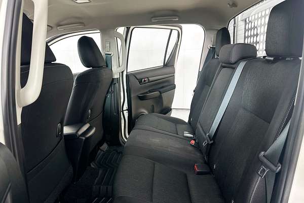 2025 Toyota HILUX SR 48V (4x4) GUN126R RC 4X4