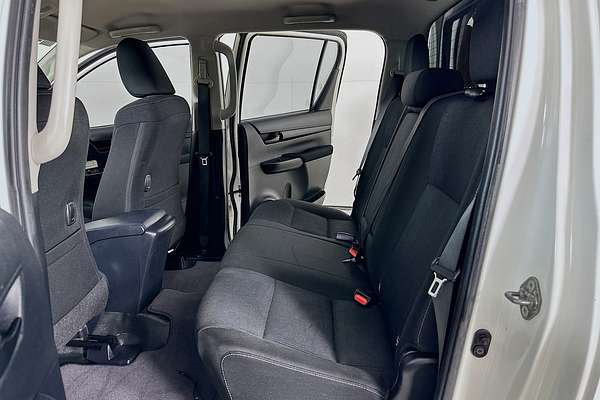2022 Toyota HILUX SR GUN126R 4X4