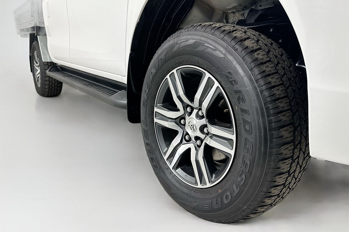 2021 Toyota HILUX SR (4x4) GUN126R FACELIFT 4X4