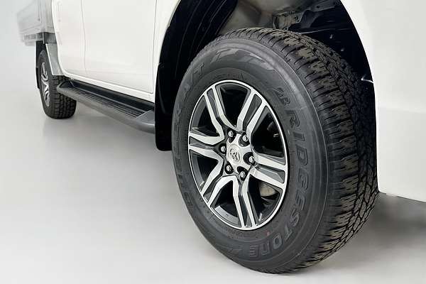 2021 Toyota HILUX SR (4x4) GUN126R FACELIFT 4X4
