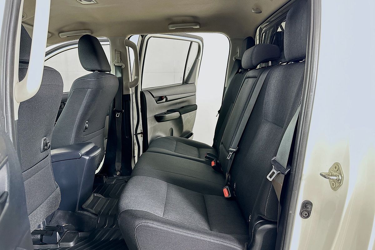 2022 Toyota HILUX SR (4x4) GUN126R 4X4