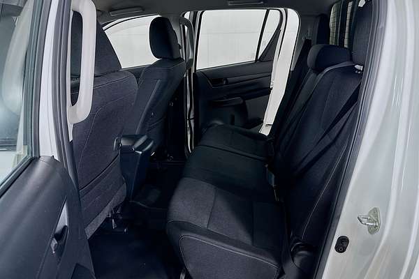 2018 Toyota Hilux SR GUN126R 4X4