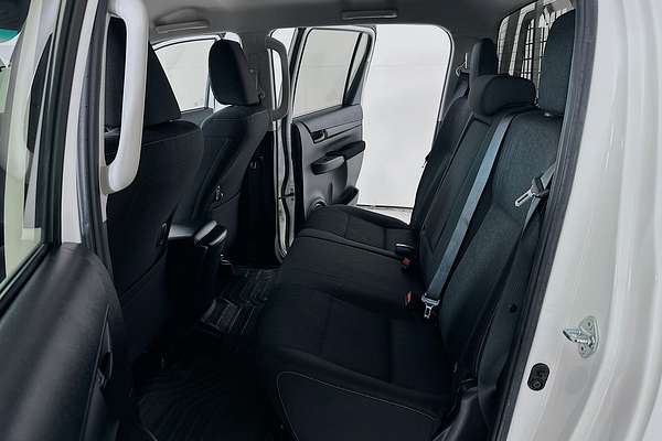 2020 Toyota HILUX SR GUN126R 4X4