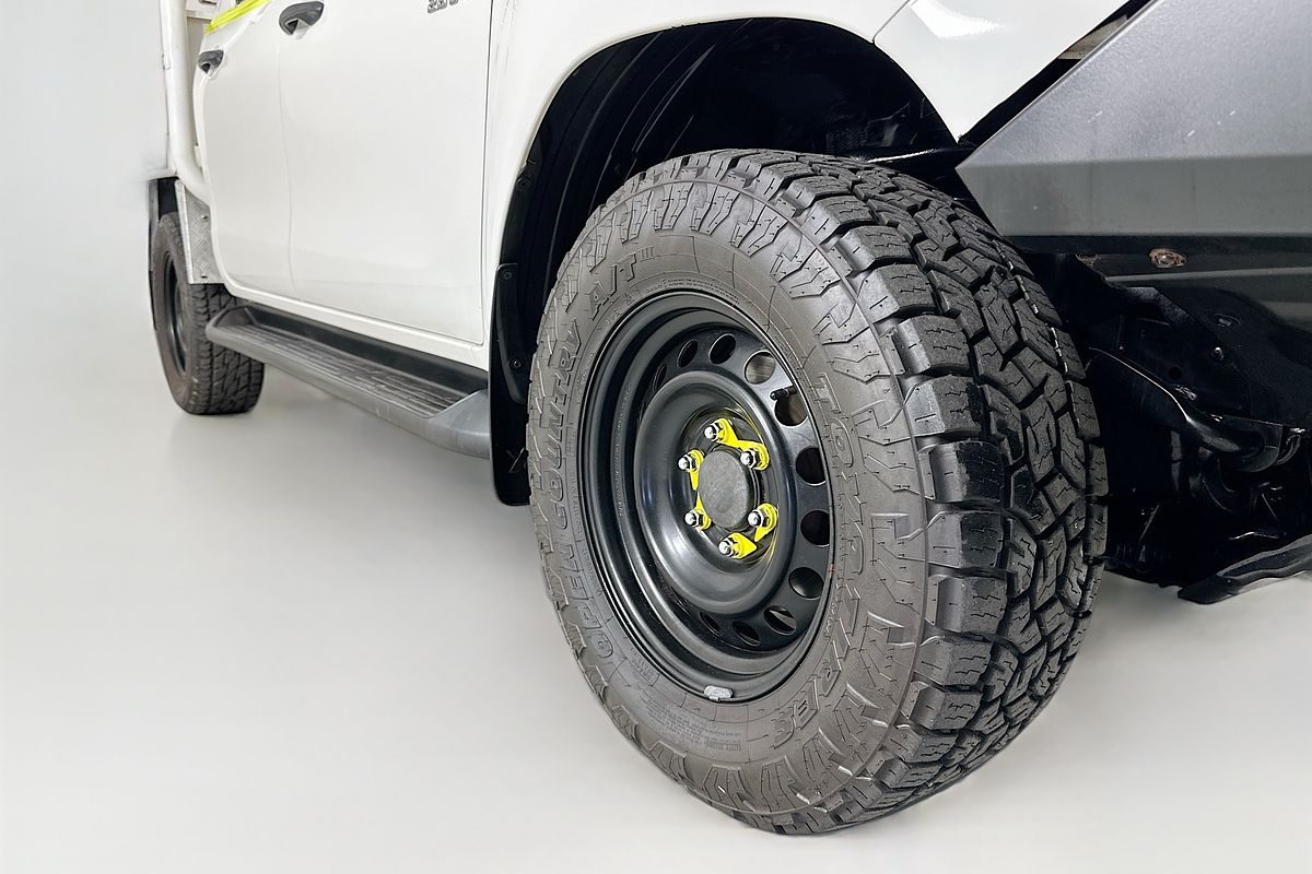 2021 Toyota HILUX SR (4x4) GUN126R FACELIFT 4X4