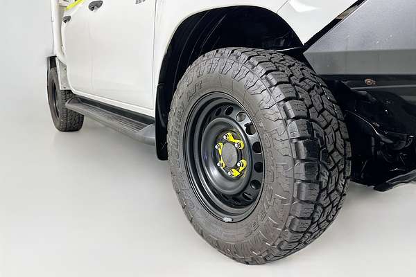 2021 Toyota HILUX SR (4x4) GUN126R FACELIFT 4X4