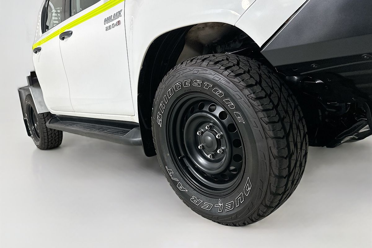 2021 Toyota HILUX SR (4x4) GUN126R FACELIFT 4X4