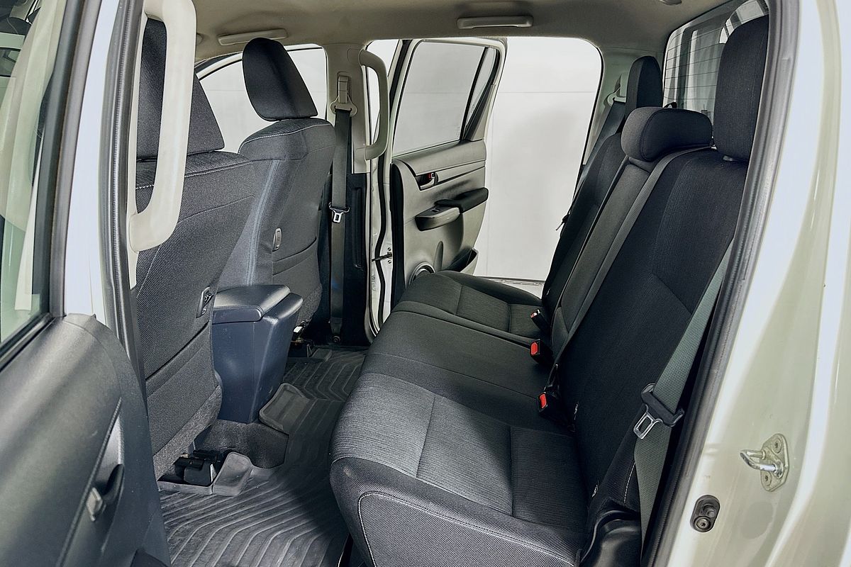2022 Toyota HILUX SR (4x4) GUN126R 4X4