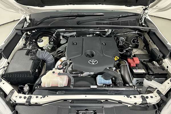 2024 Toyota HILUX SR (4x4) GUN126R 4X4