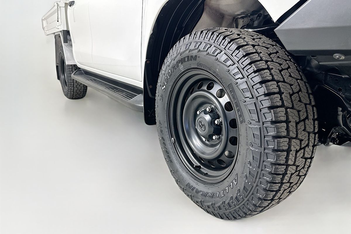 2020 Toyota HILUX SR (4x4) GUN126R FACELIFT 4X4