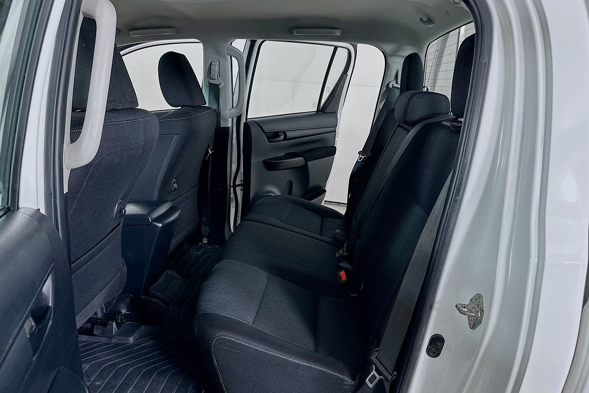 2022 Toyota HILUX SR (4x4) GUN126R 4X4