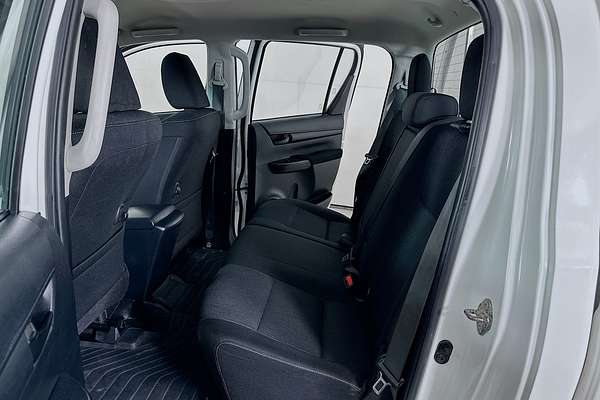 2022 Toyota HILUX SR (4x4) GUN126R 4X4
