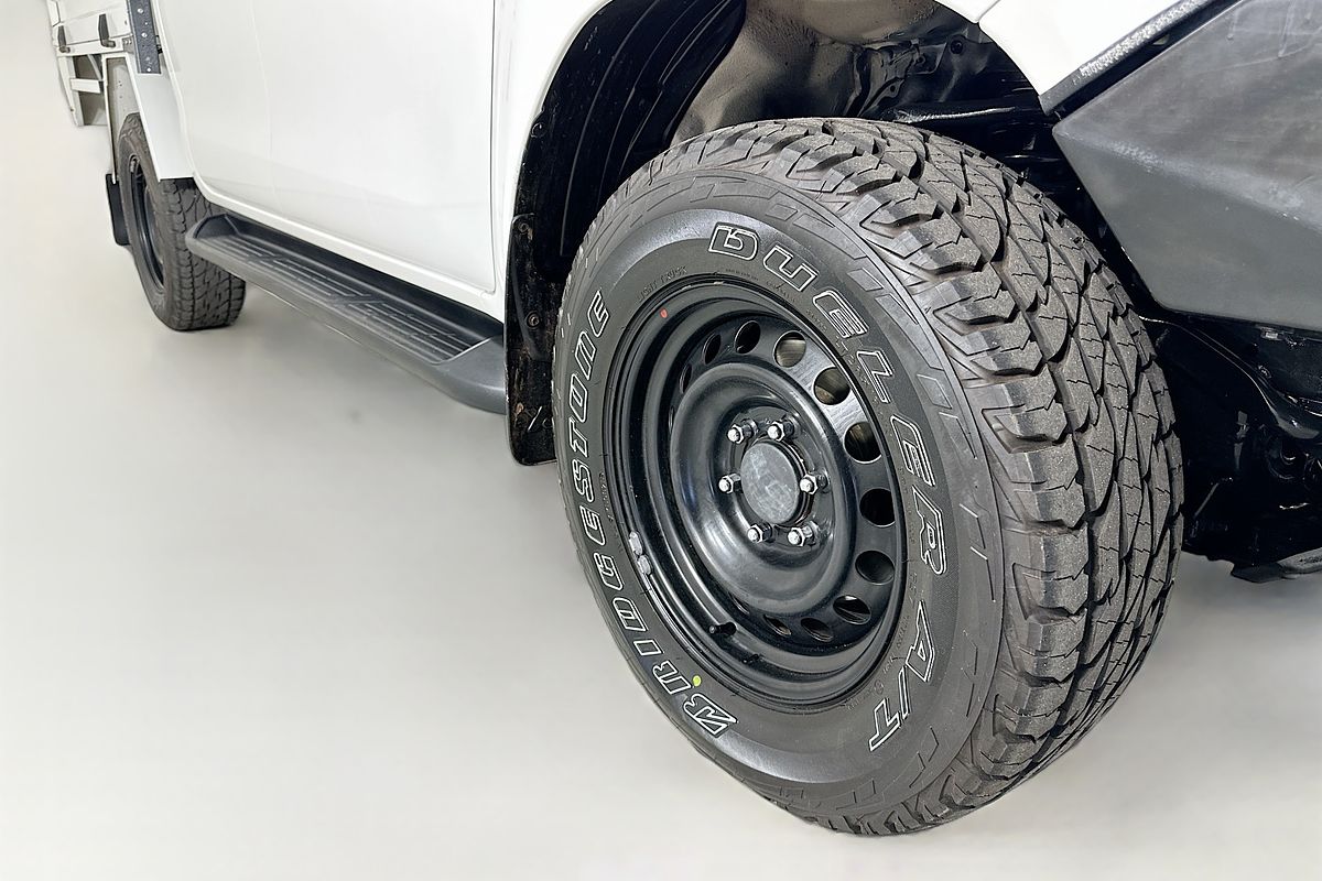 2017 Toyota HILUX SR (4x4) GUN126R 4X4