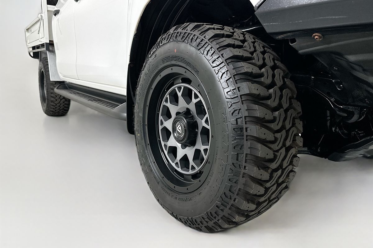 2019 Toyota HILUX SR (4x4) GUN126R MY19 4X4