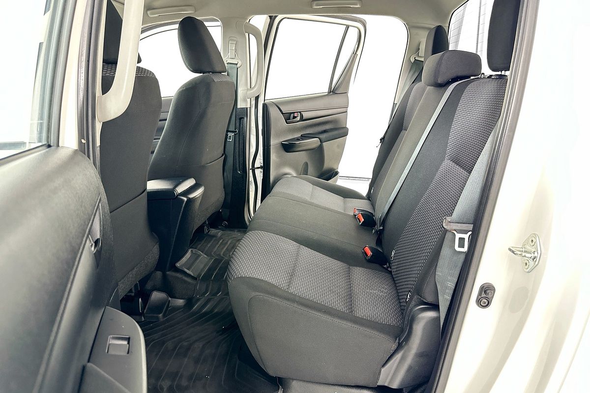 2022 Toyota HILUX WORKMATE (4x2) TGN121R REAR WHEEL DRIVE