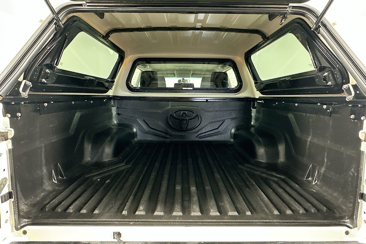 2018 Toyota HILUX SR (4x4) GUN126R MY17 4X4