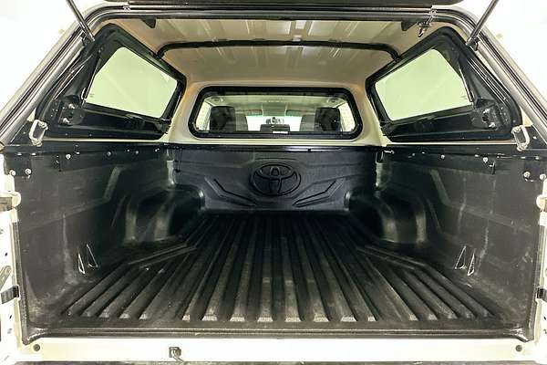 2018 Toyota HILUX SR (4x4) GUN126R MY17 4X4