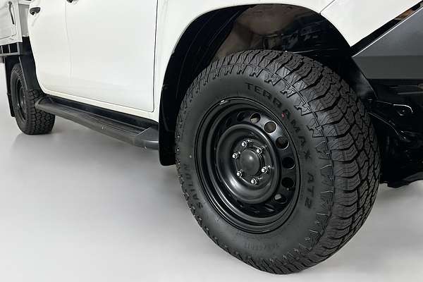 2020 Toyota HILUX SR (4x4) GUN126R MY19 UPGRADE 4X4