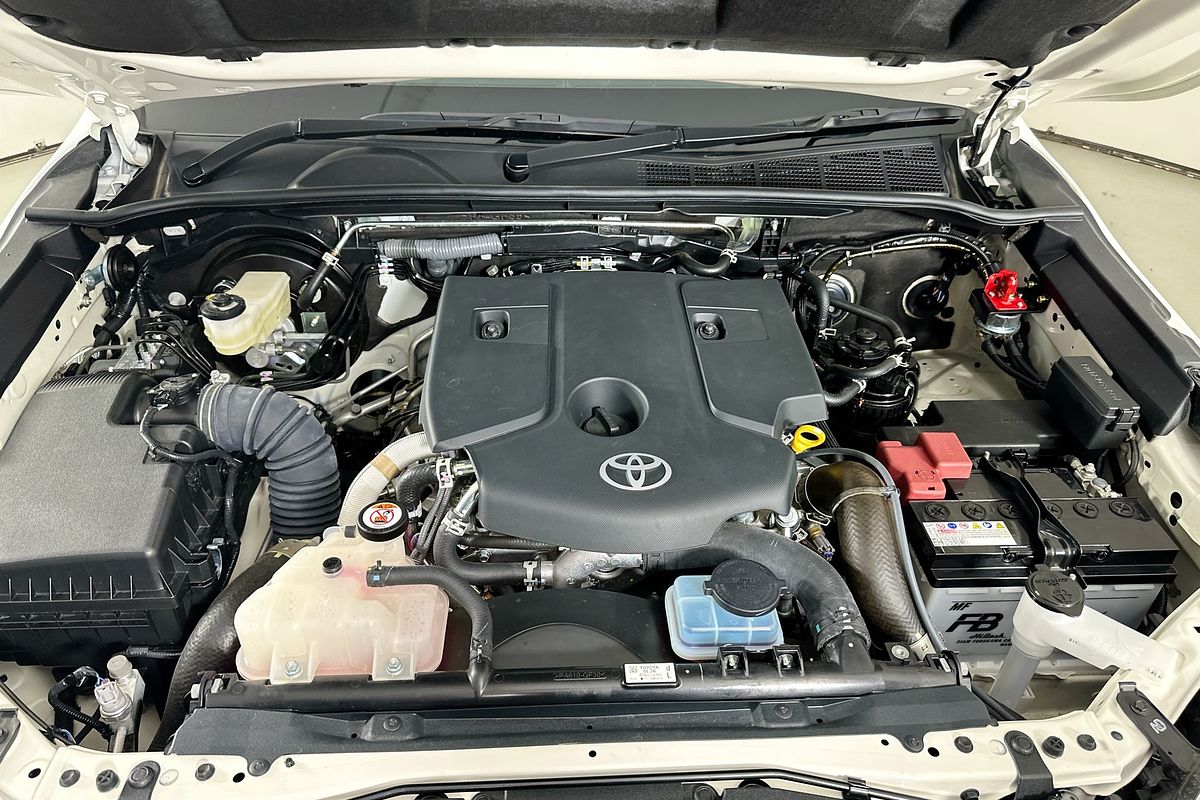 2024 Toyota HILUX SR (4x4) GUN126R 4X4