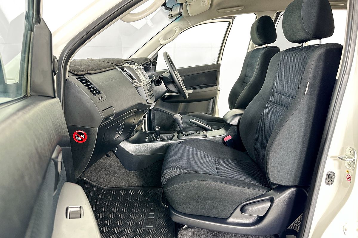 2015 Toyota HILUX SR5 (4x4) KUN26R MY14 4X4