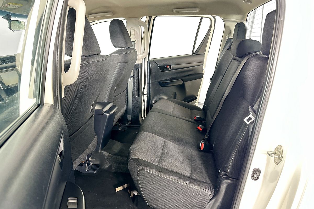 2019 Toyota HILUX SR (4x4) GUN126R MY19 4X4