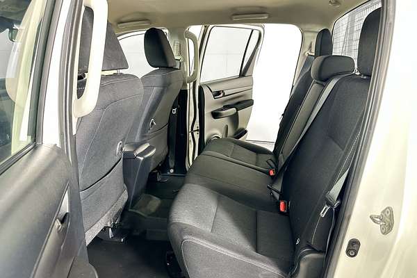 2022 Toyota HILUX SR (4x4) GUN126R 4X4