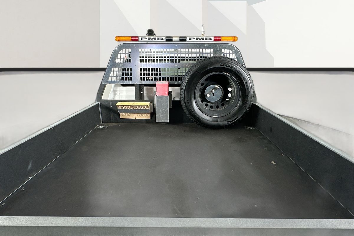 2023 Toyota HILUX SR (4x4) GUN126R 4X4