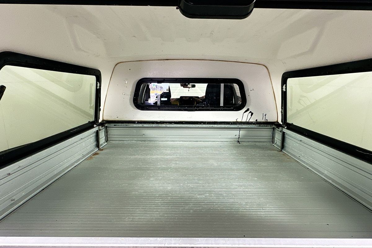 2020 Toyota HILUX SR (4x4) GUN126R FACELIFT 4X4