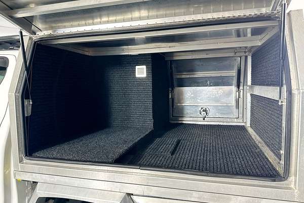 2018 Toyota HILUX SR5 (4x4) GUN126R MY17 4X4