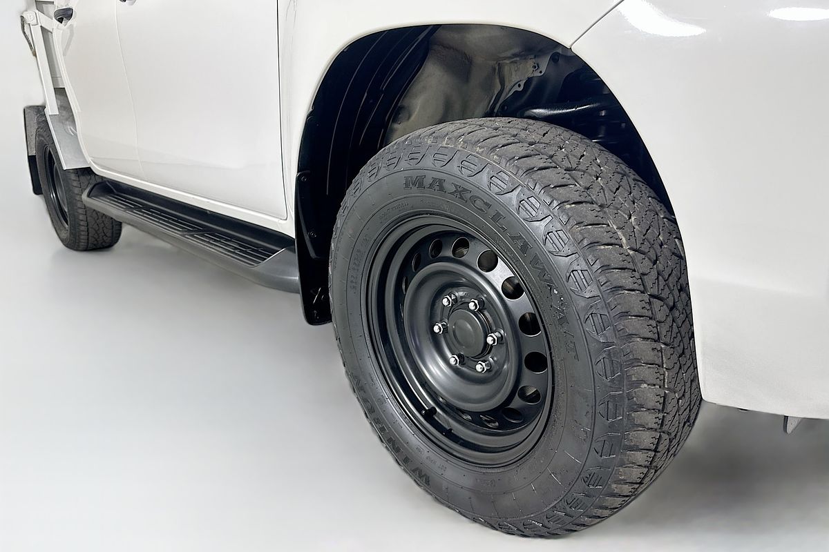 2021 Toyota HILUX SR (4x4) GUN126R FACELIFT 4X4