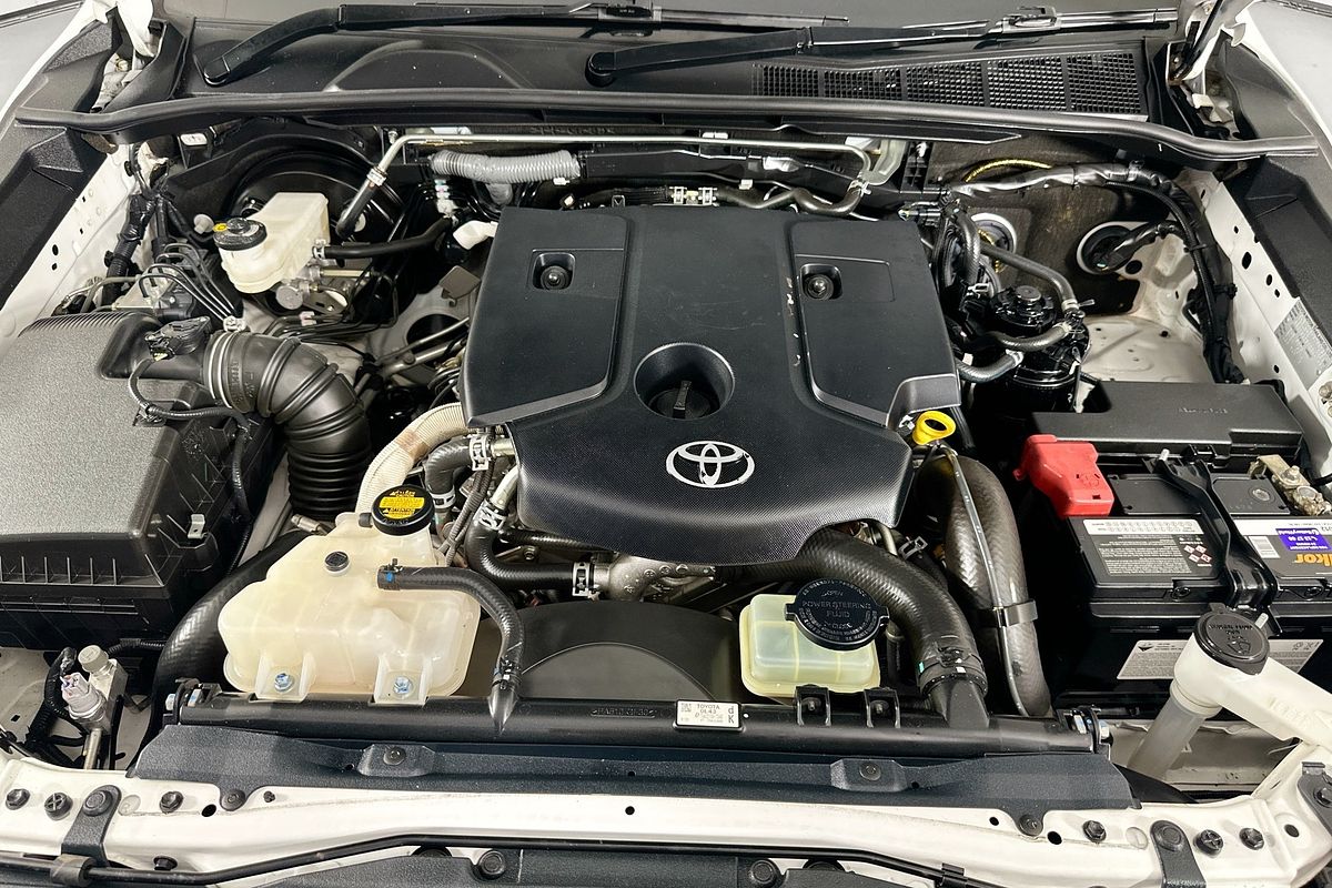 2016 Toyota Hilux WORKMATE GUN122R REAR WHEEL DRIVE