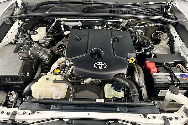 2016 Toyota Hilux WORKMATE GUN122R REAR WHEEL DRIVE