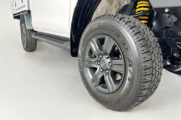 2025 Toyota HILUX SR (4x4) GUN126R RC 4X4