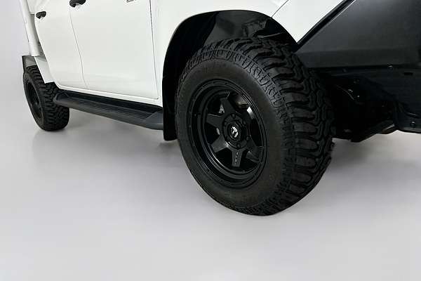 2020 Toyota HILUX SR (4x4) GUN126R MY19 UPGRADE 4X4