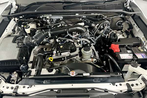 2020 Toyota HILUX WORKMATE TGN121R MY19 UPGRADE REAR WHEEL DRIVE