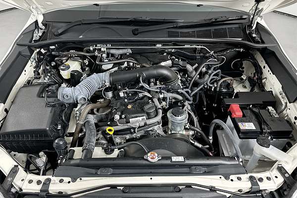 2024 Toyota HILUX WORKMATE (4x2) TGN121R REAR WHEEL DRIVE