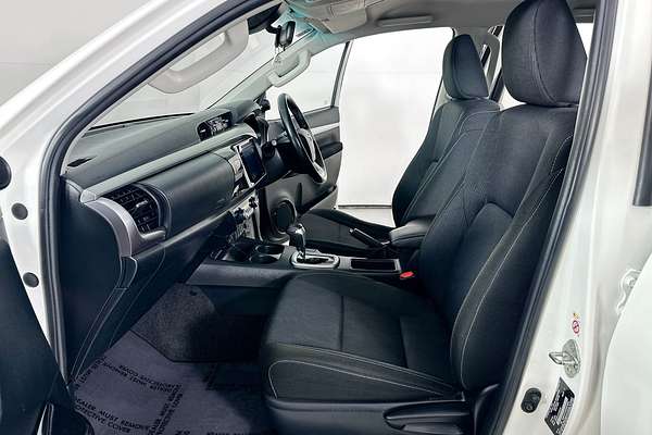 2019 Toyota HILUX SR5 (4x4) GUN126R MY19 4X4