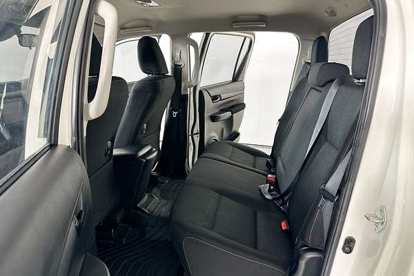 2022 Toyota HILUX SR (4x4) GUN126R 4X4