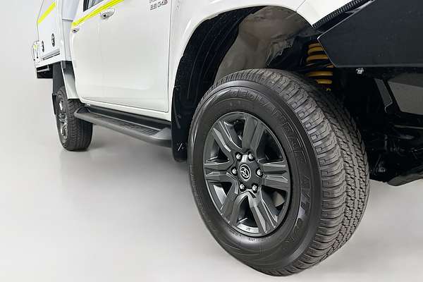 2025 Toyota HILUX SR 48V (4x4) GUN126R RC 4X4