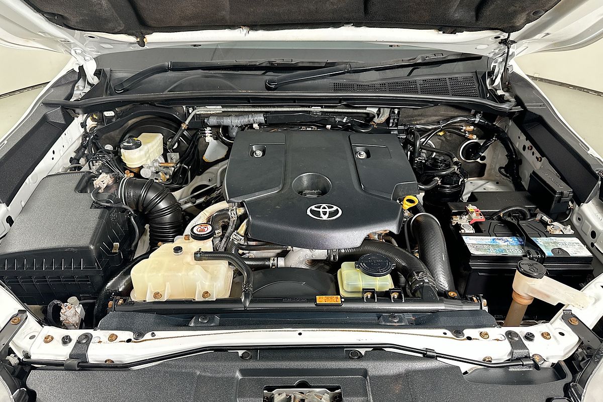 2019 Toyota HILUX SR (4x4) GUN126R MY19 4X4