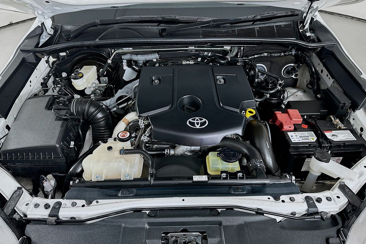 2018 Toyota HILUX SR (4x4) GUN126R MY17 4X4